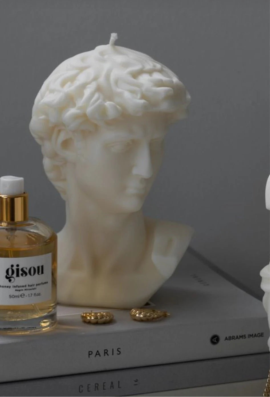 Anaïs Man in Sculpture White