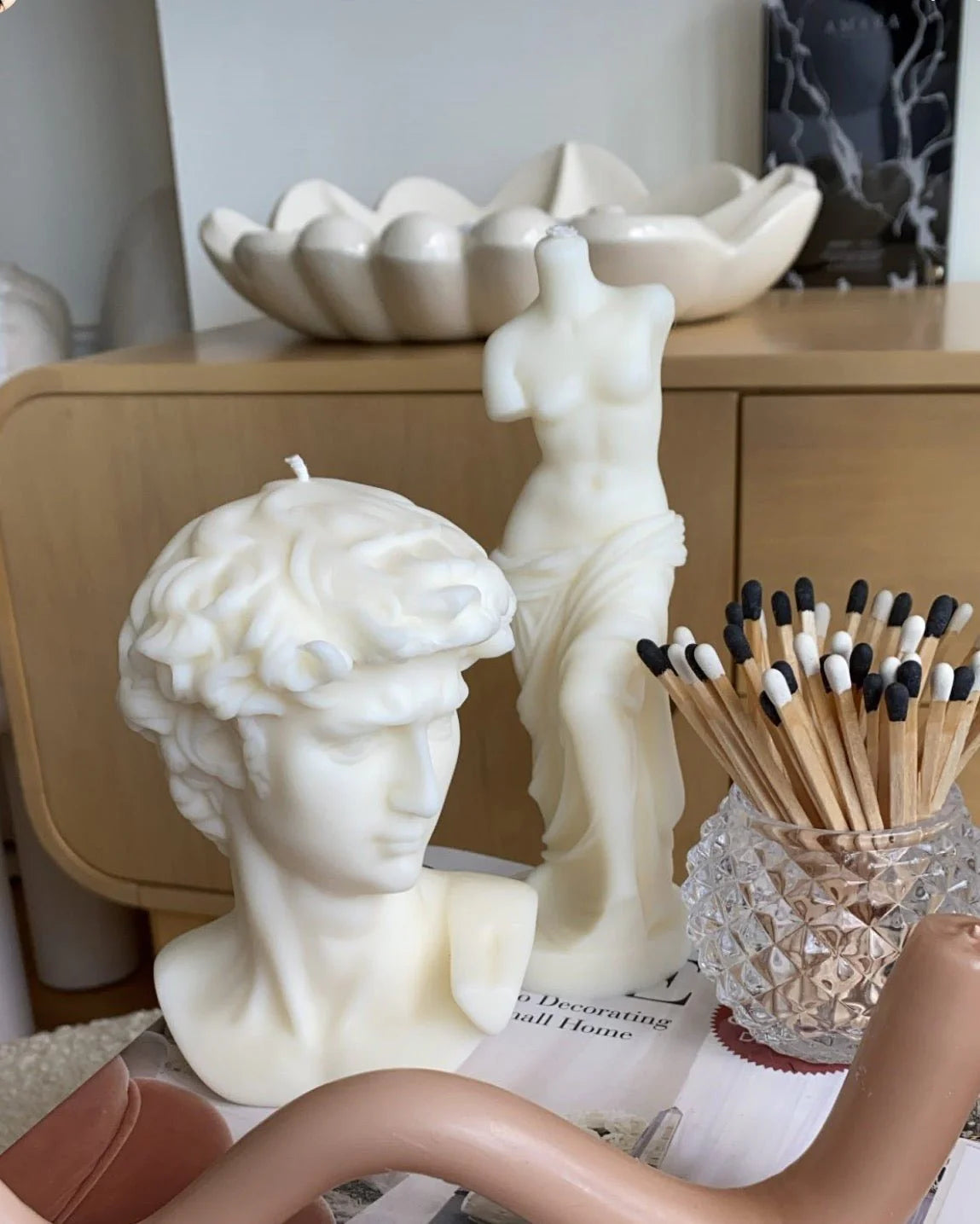 Anaïs Man & Venus Set in Sculpture White