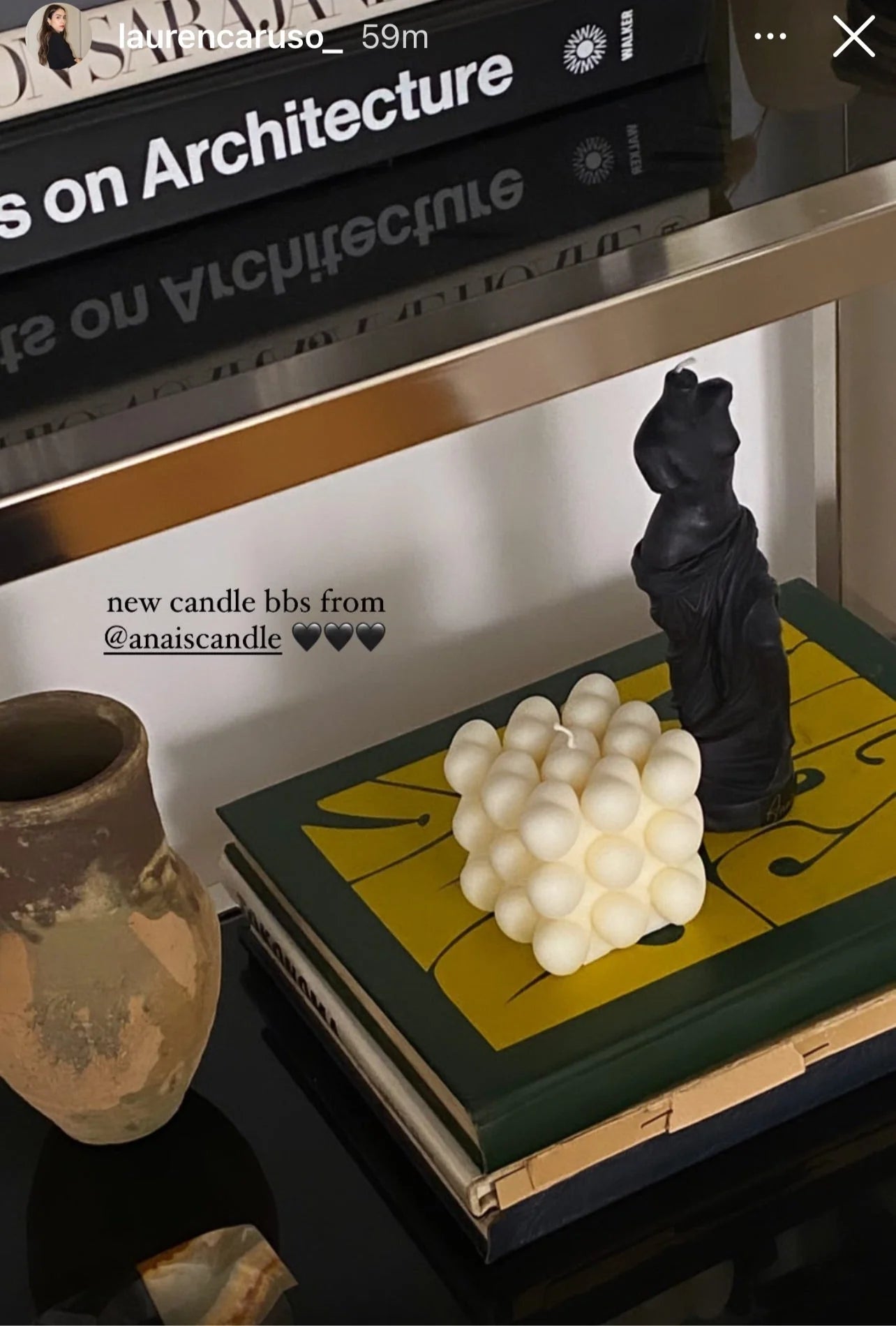 The Venus Candle in Ultra Black