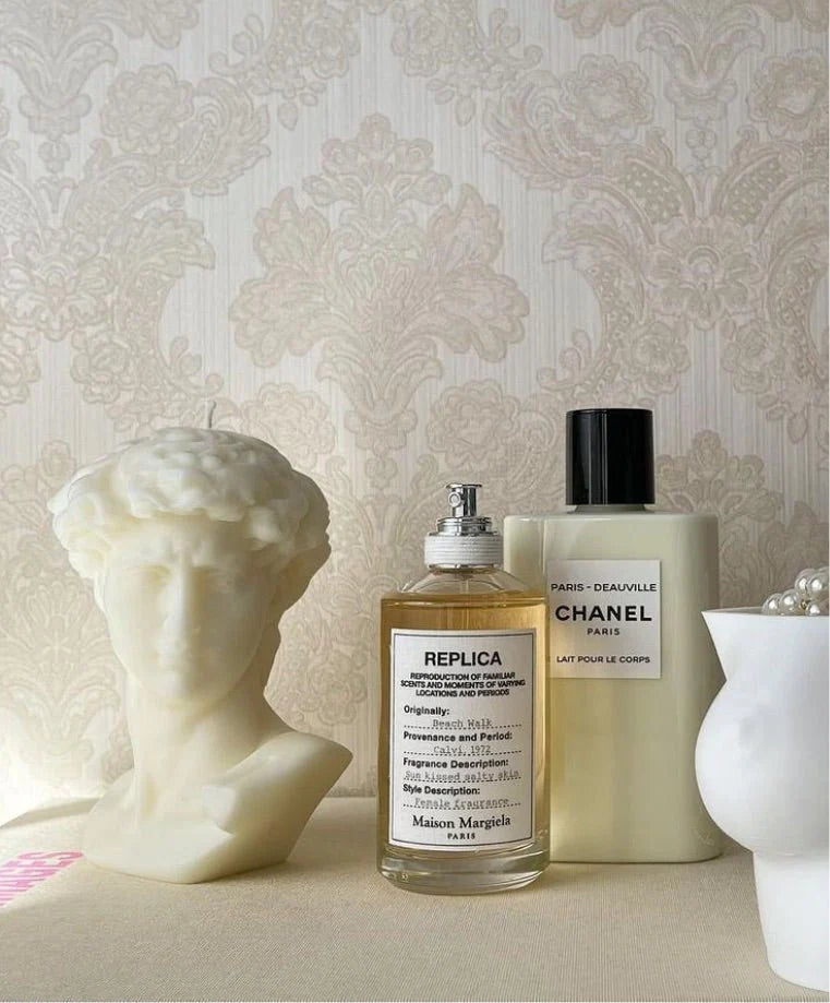 Anaïs Man in Sculpture White