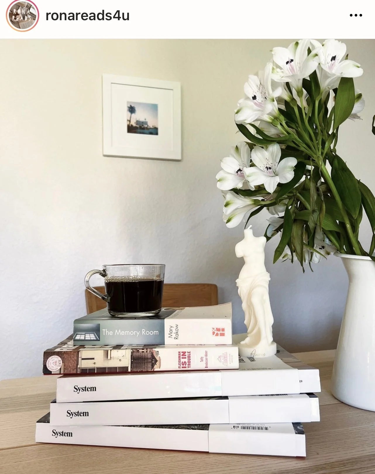 The Venus Candle In Sculpture White