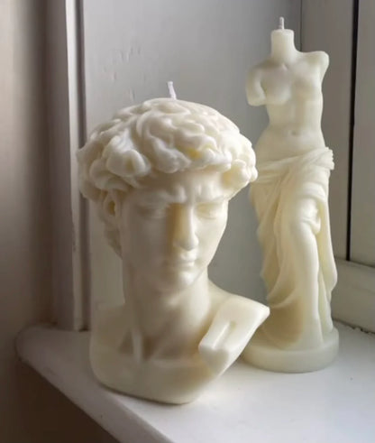 Anaïs Man & Venus Set in Sculpture White
